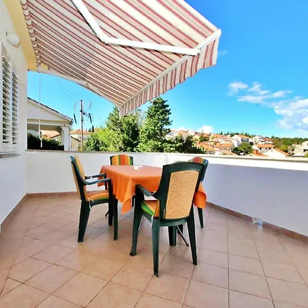 Apartment Dragica-Meerblick, 280M Vom Meer Silo (Krk)